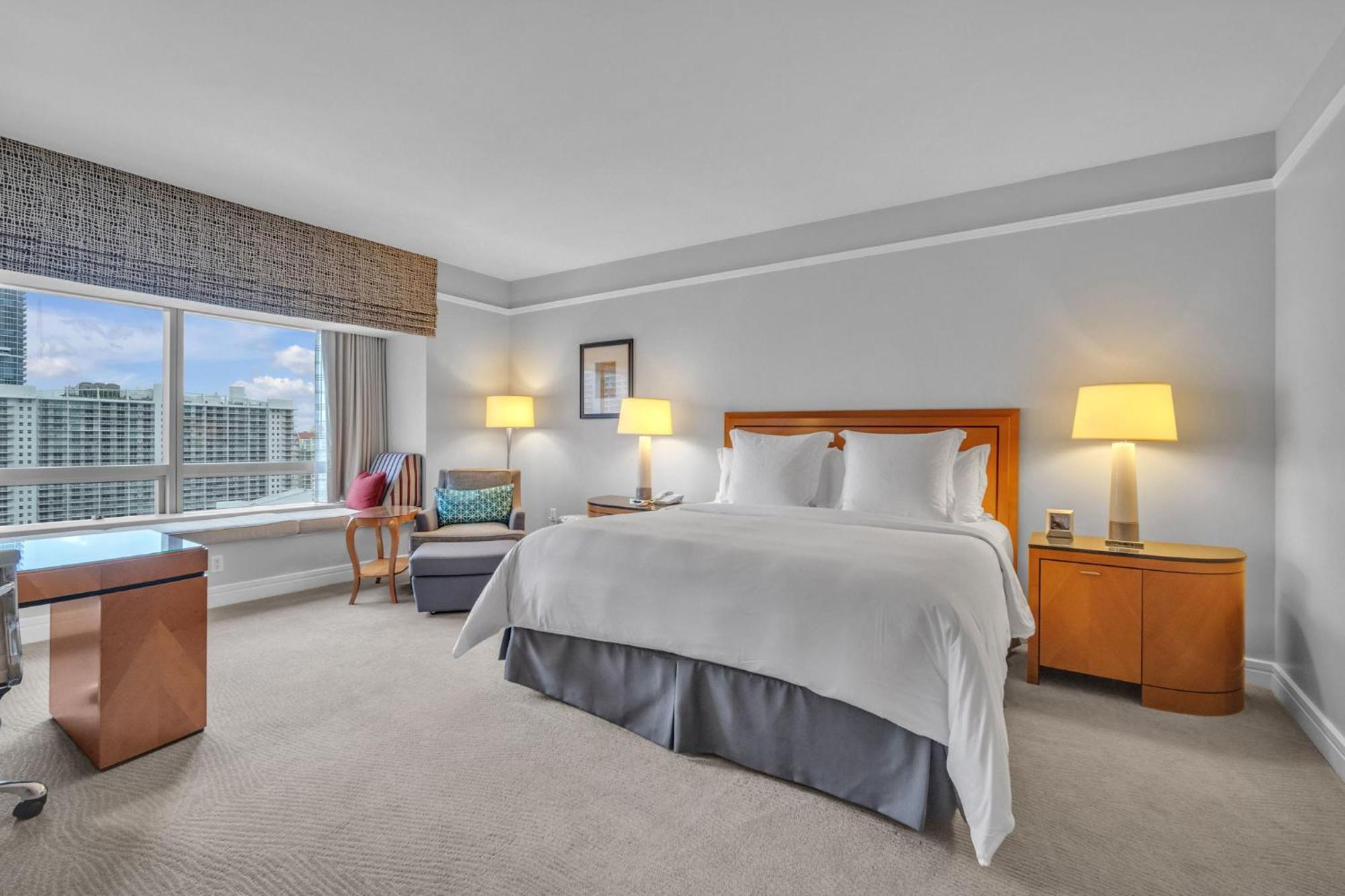 2 Bedroom Or King Studio Suites Four Seasons Hotel Miami Free Wi-Fi & Free Parking Oda fotoğraf