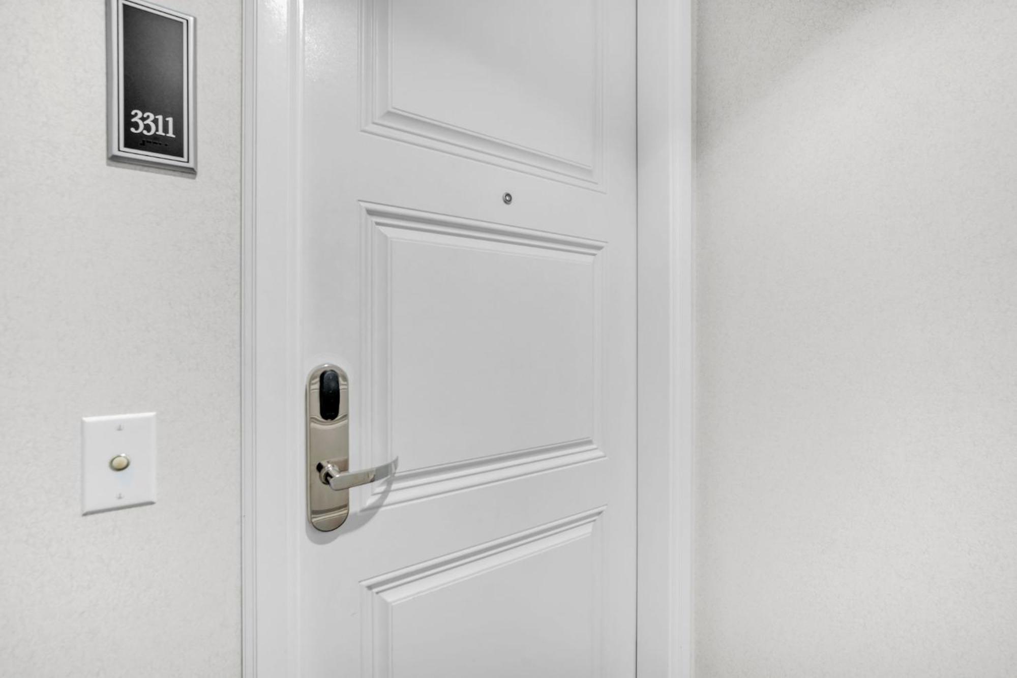 2 Bedroom Or King Studio Suites Four Seasons Hotel Miami Free Wi-Fi & Free Parking Oda fotoğraf
