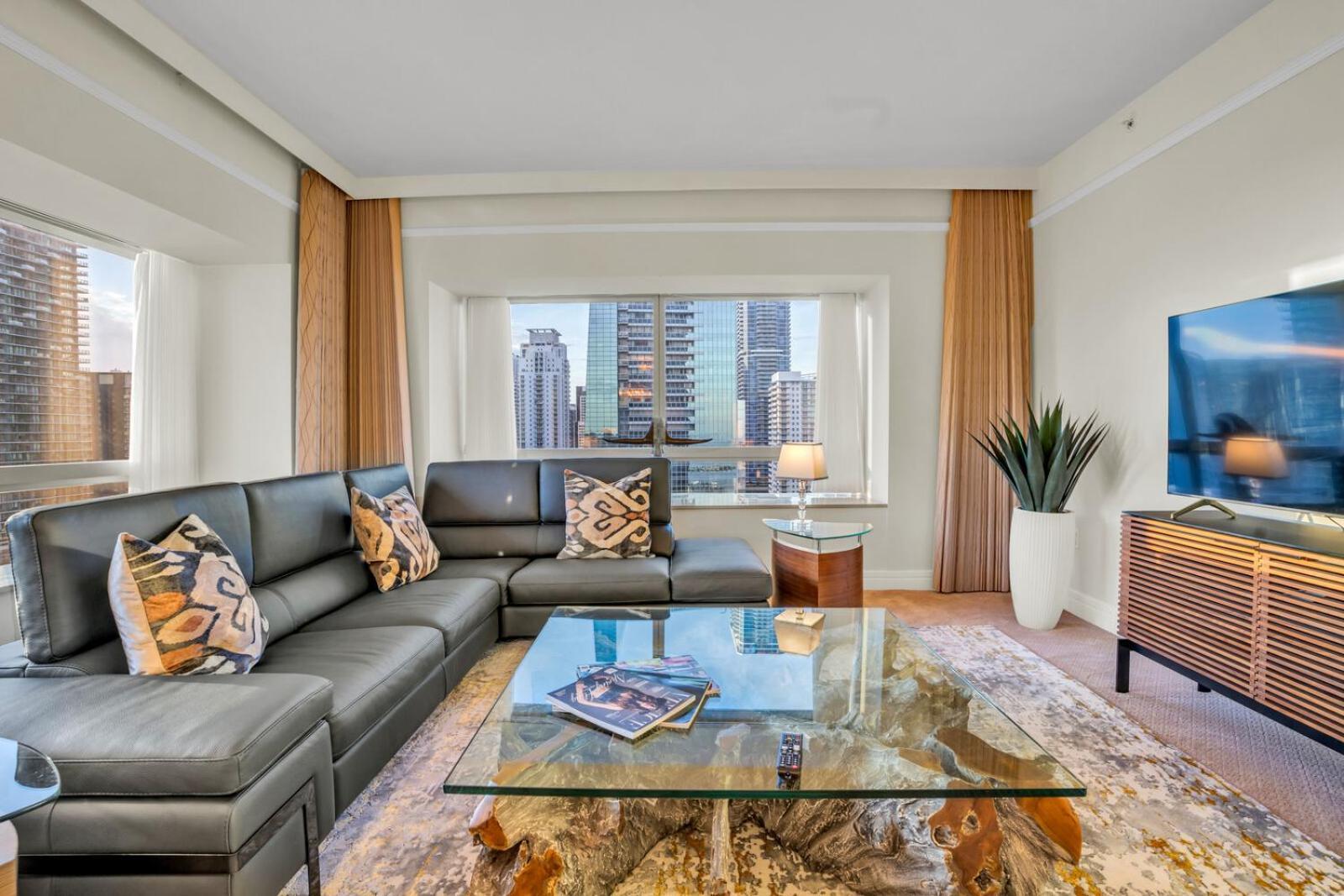 Spacious 2 Bedroom 2 Bath & Studio Suites In The Four Seasons Hotel Miami High Floors Oda fotoğraf